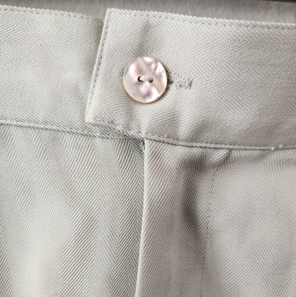 Tommy Bahama Relaxed Fit Pleated Chino Shorts 100% Silk Light Sage Green Size‎ 6 - Picture 3 of 11